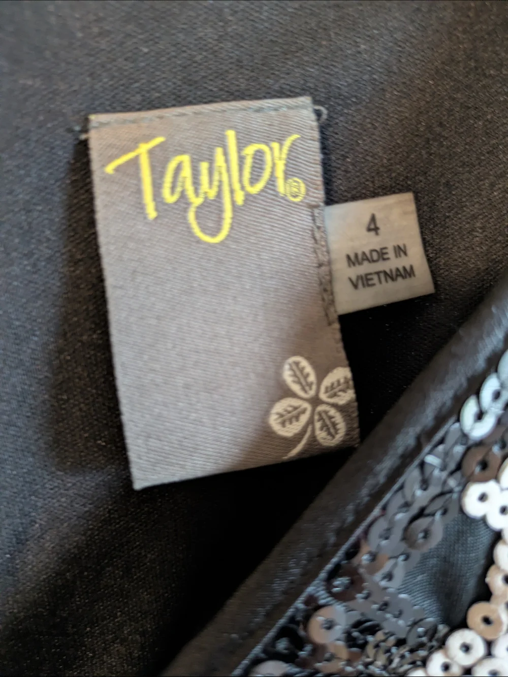 Taylor Black & White Sequin Shift Dress - Picture 2 of 9